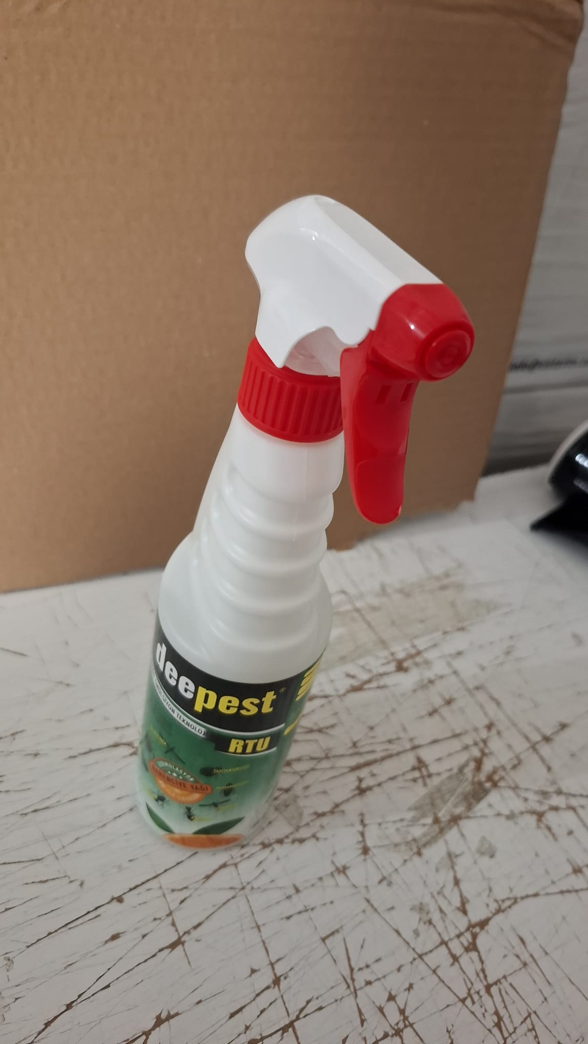 Deepest Sprey 400 ml – Uçan ve Yürüyen Haşerelere Karşı Etkili Sprey - Defonat